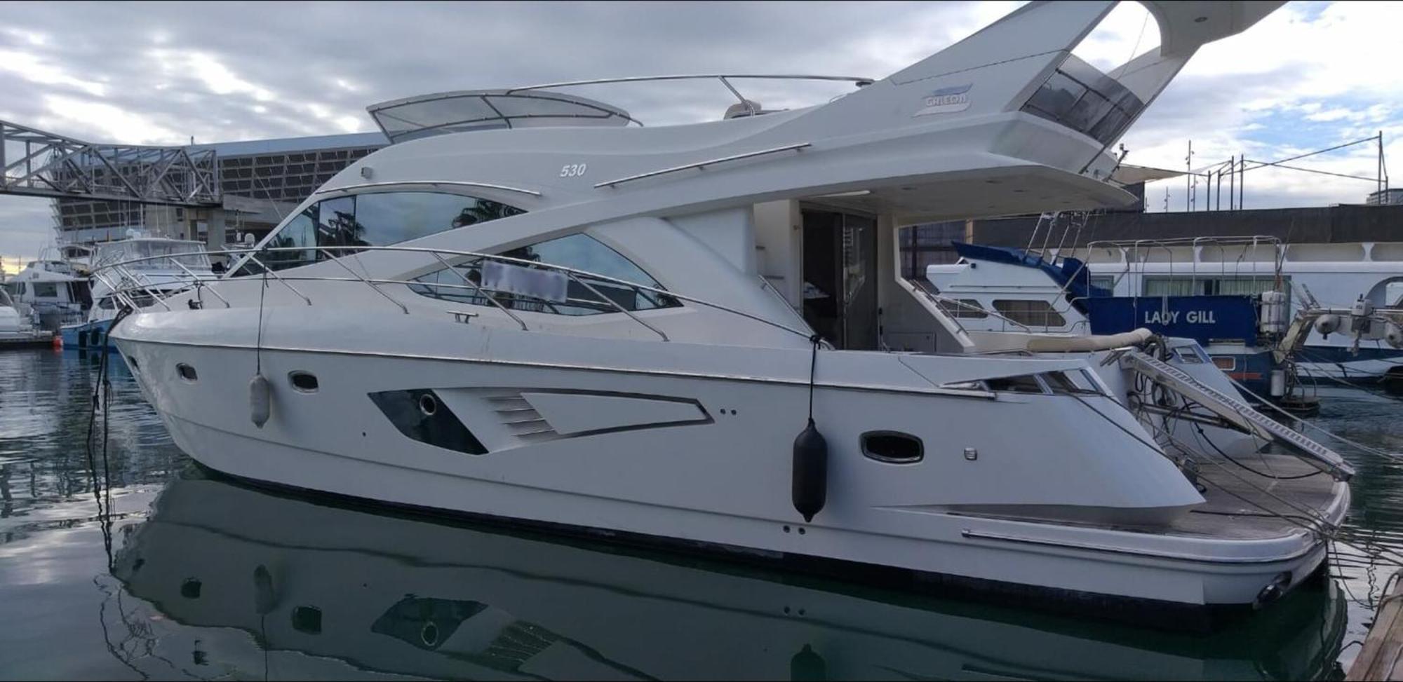 Yacht In Barcelona Hotell Sant Adria de Besos Eksteriør bilde
